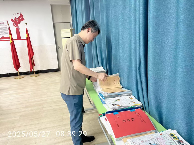 查1.jpg